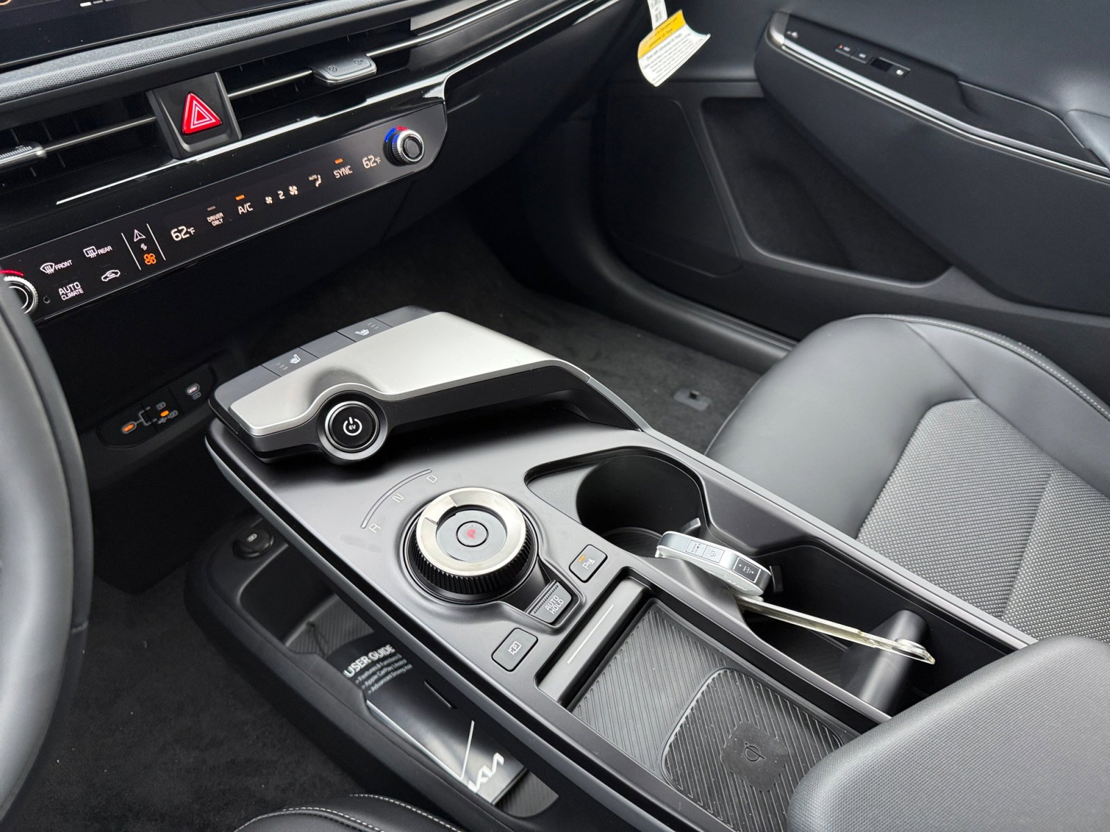 New 2025 Kia EV6 Light w/ Light LR Technology Package image 13