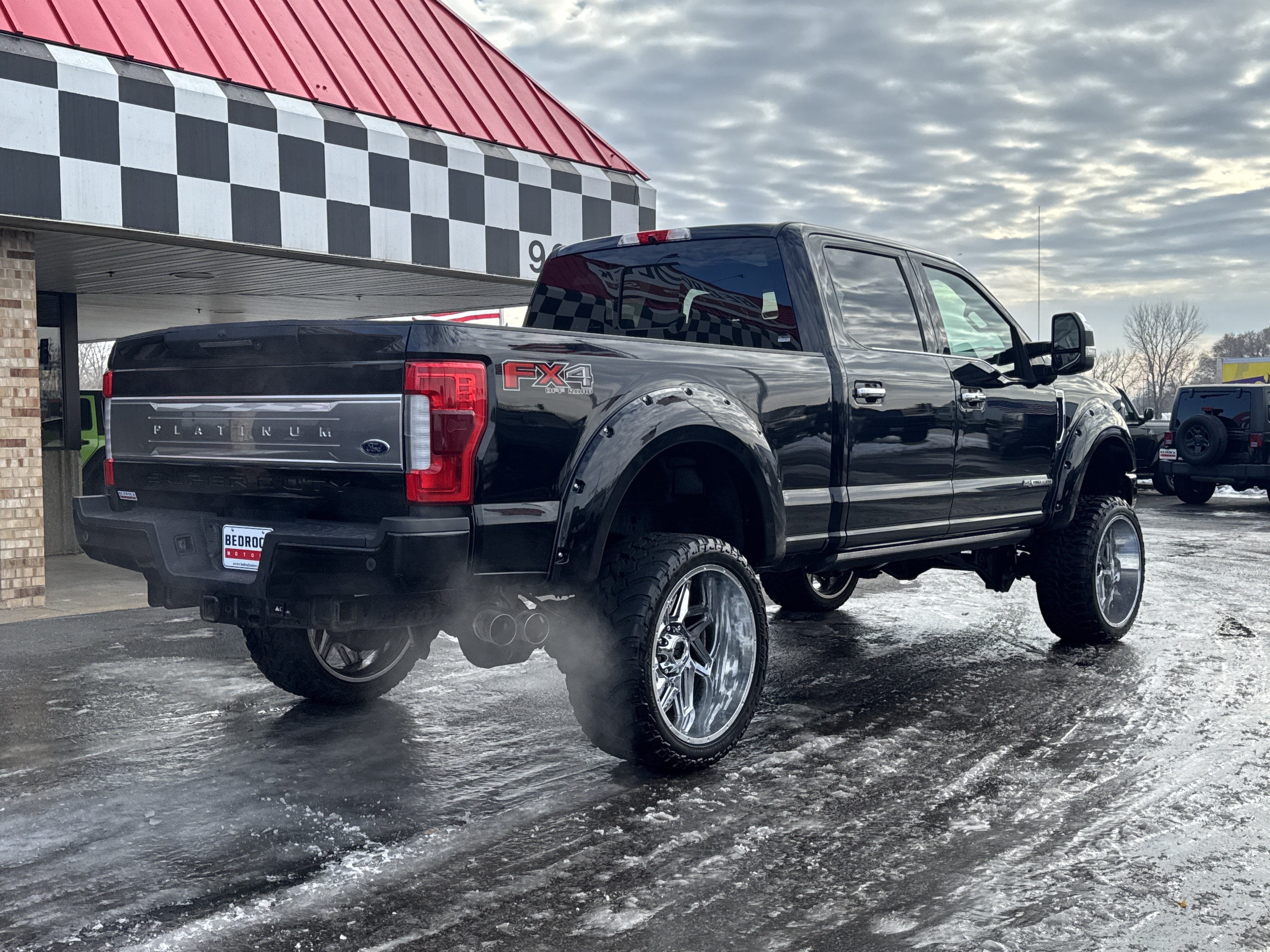 Used 2019 Ford F250 Platinum w/ Platinum Ultimate Package AWD/4WD image 7