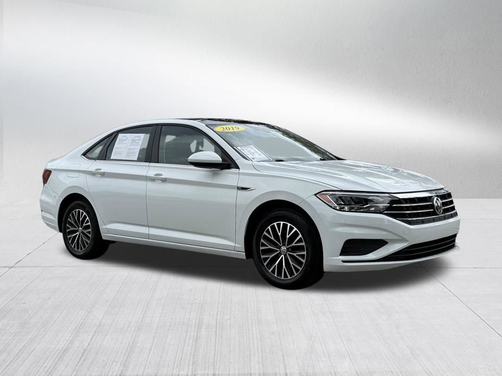 Used 2019 Volkswagen Jetta SEL w/ Cold Weather Package image 3