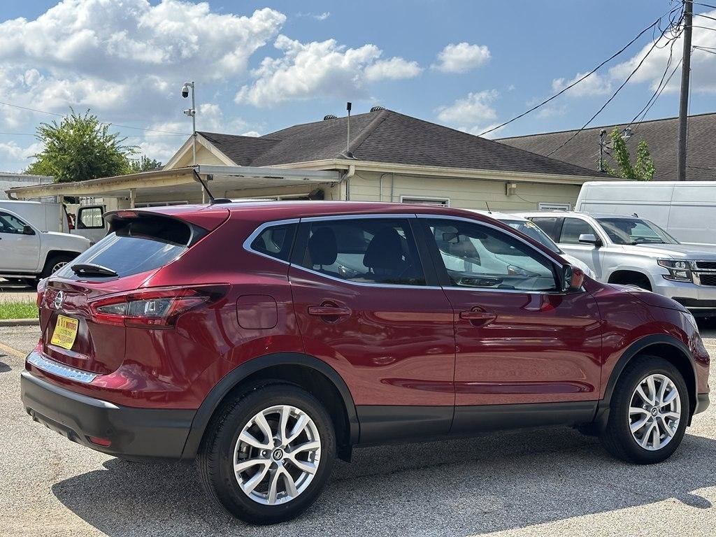 Used 2022 Nissan Rogue Sport S FWD image 6