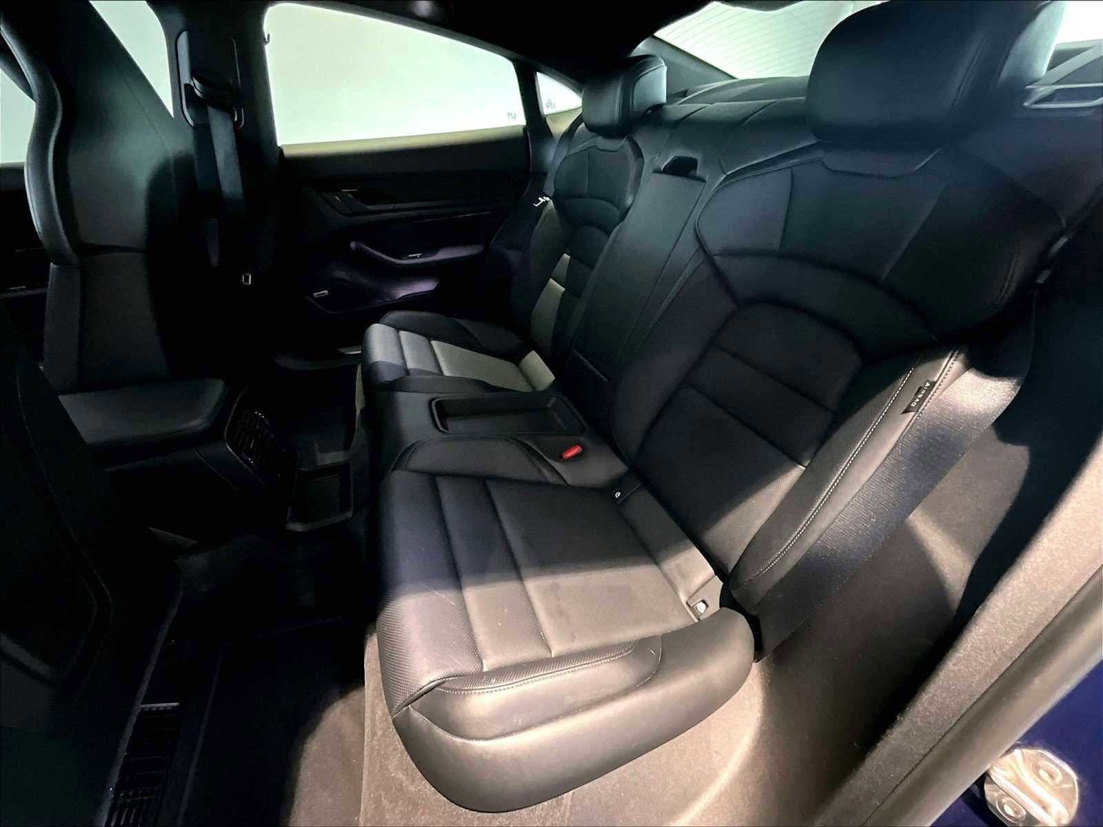 Used 2021 Porsche Taycan 4S image 30