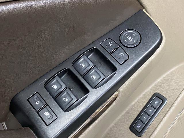 Used 2017 Chevrolet Tahoe LT image 32