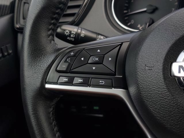 Used 2018 Nissan Rogue SL AWD/4WD image 22
