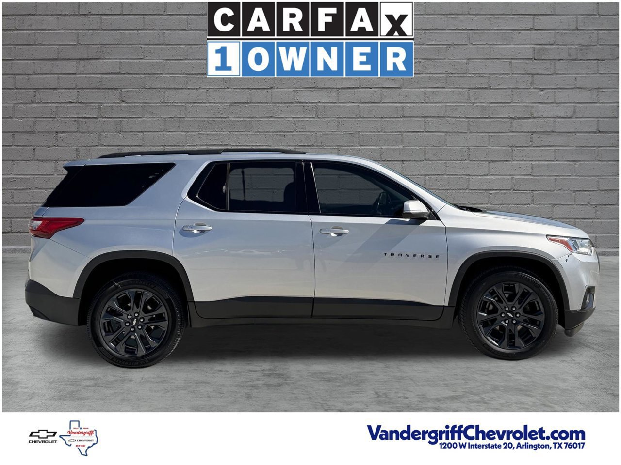 Used 2021 Chevrolet Traverse RS FWD image 3