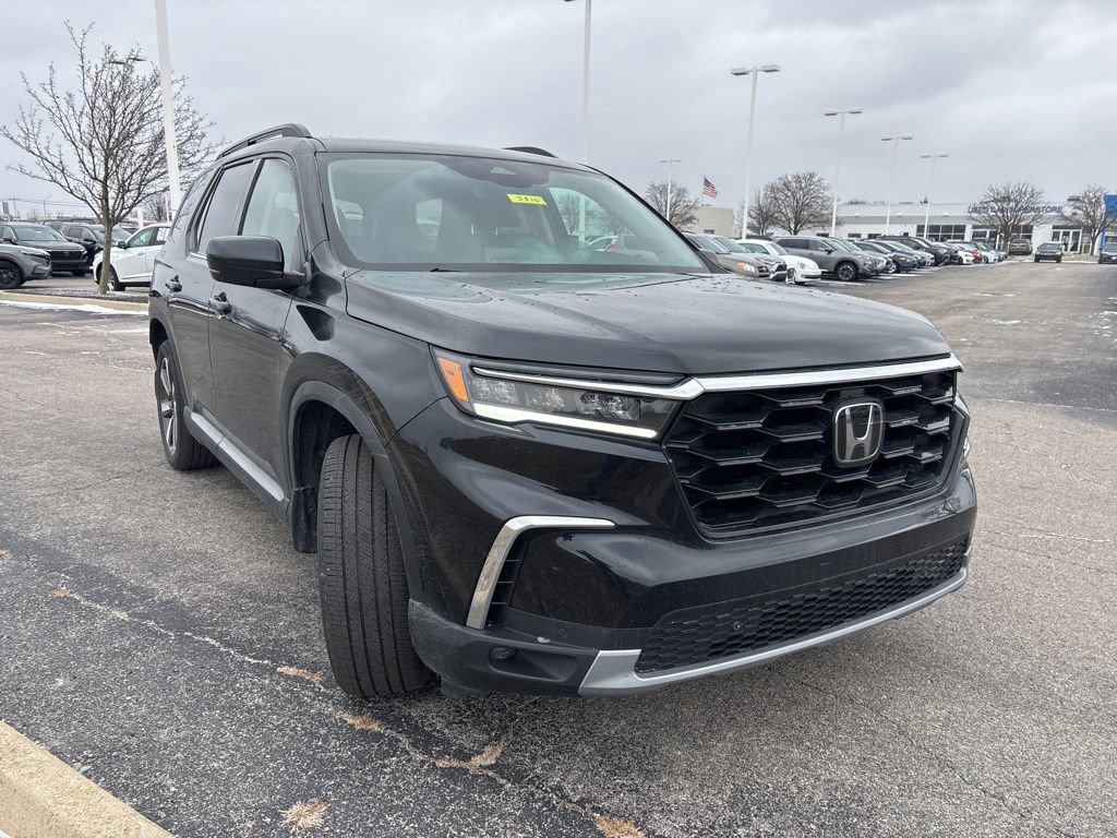 Used 2025 Honda Pilot Touring image 15