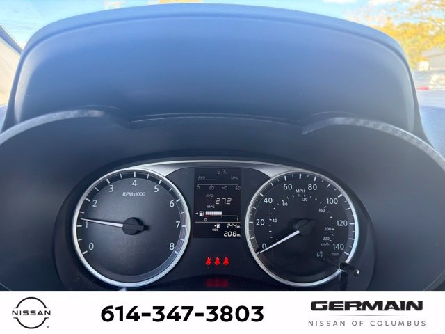 Used 2024 Nissan Versa S FWD image 11