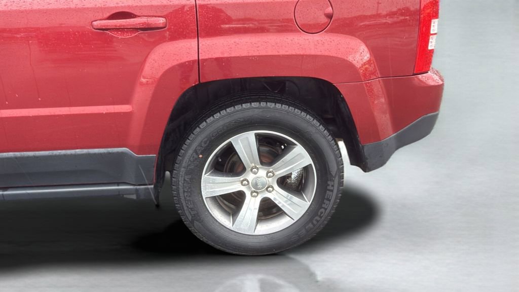 Used 2017 Jeep Patriot High Altitude AWD/4WD image 22