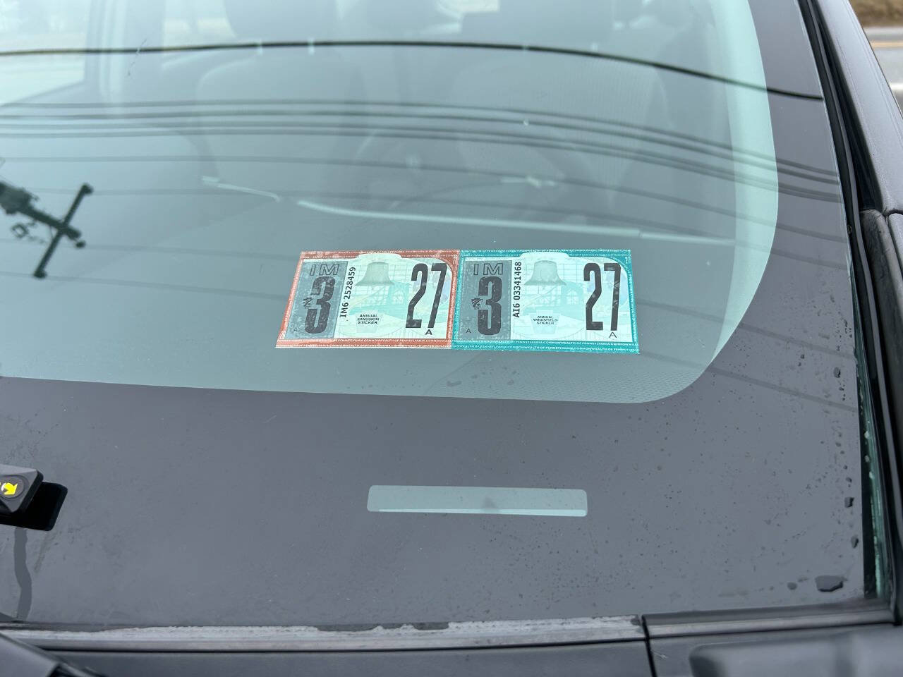 Used 2017 Toyota Prius V Two w/ Carpet Mat Package image 16