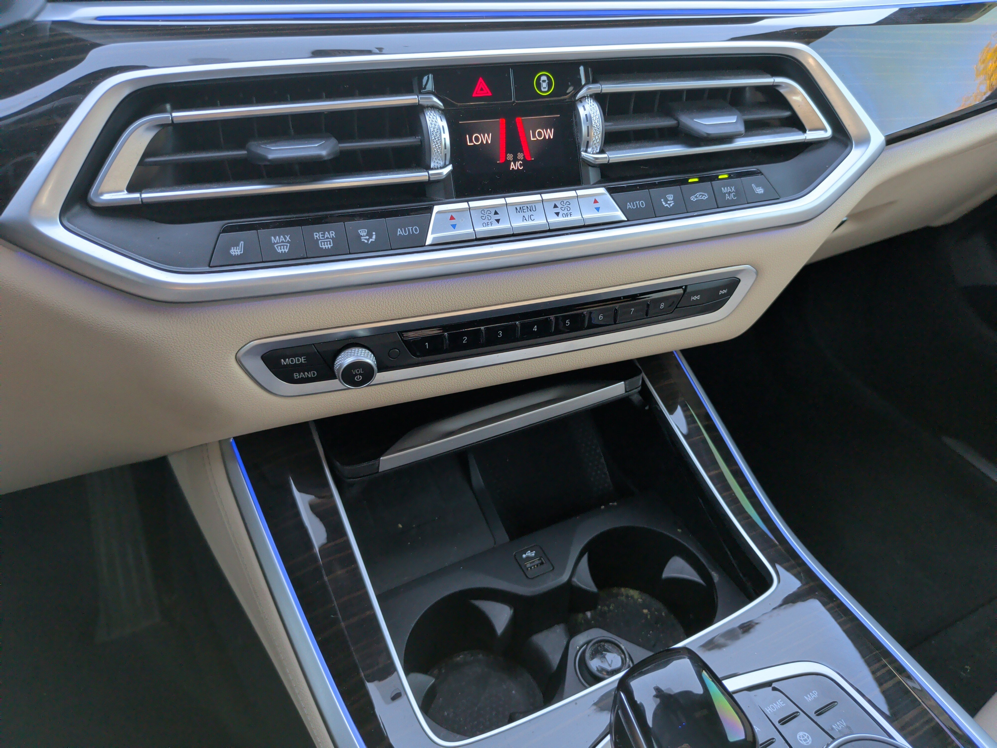 Used 2021 BMW X5 xDrive40i w/ Premium Package image 22