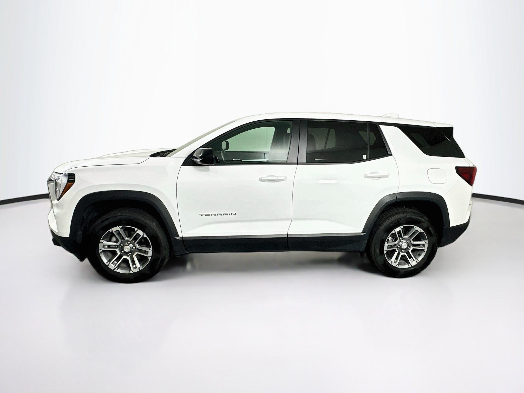 Used 2026 GMC Terrain Elevation FWD image 4