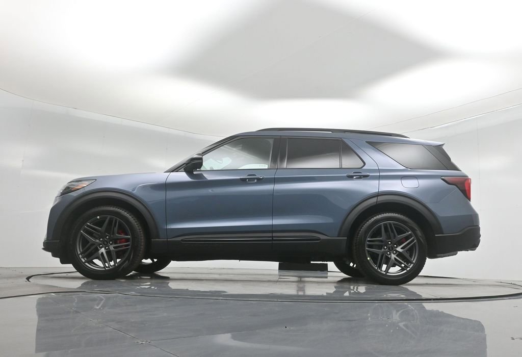 New 2026 Ford Explorer ST w/ Sun And Sound Package image 7