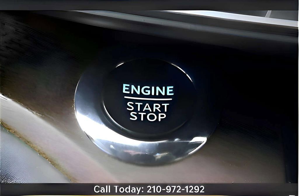 Used 2023 Ford Explorer King Ranch w/ Technology Package RWD image 35