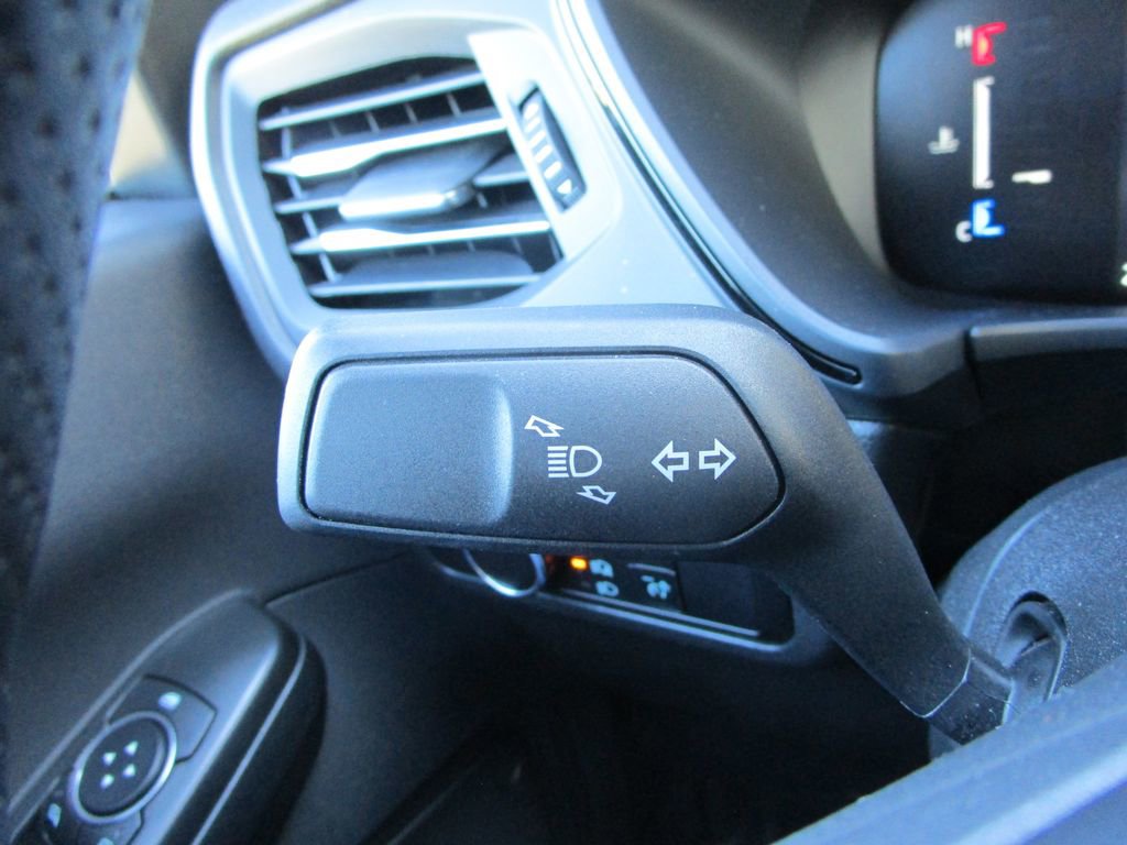Used 2025 Ford Escape ST-Line image 28