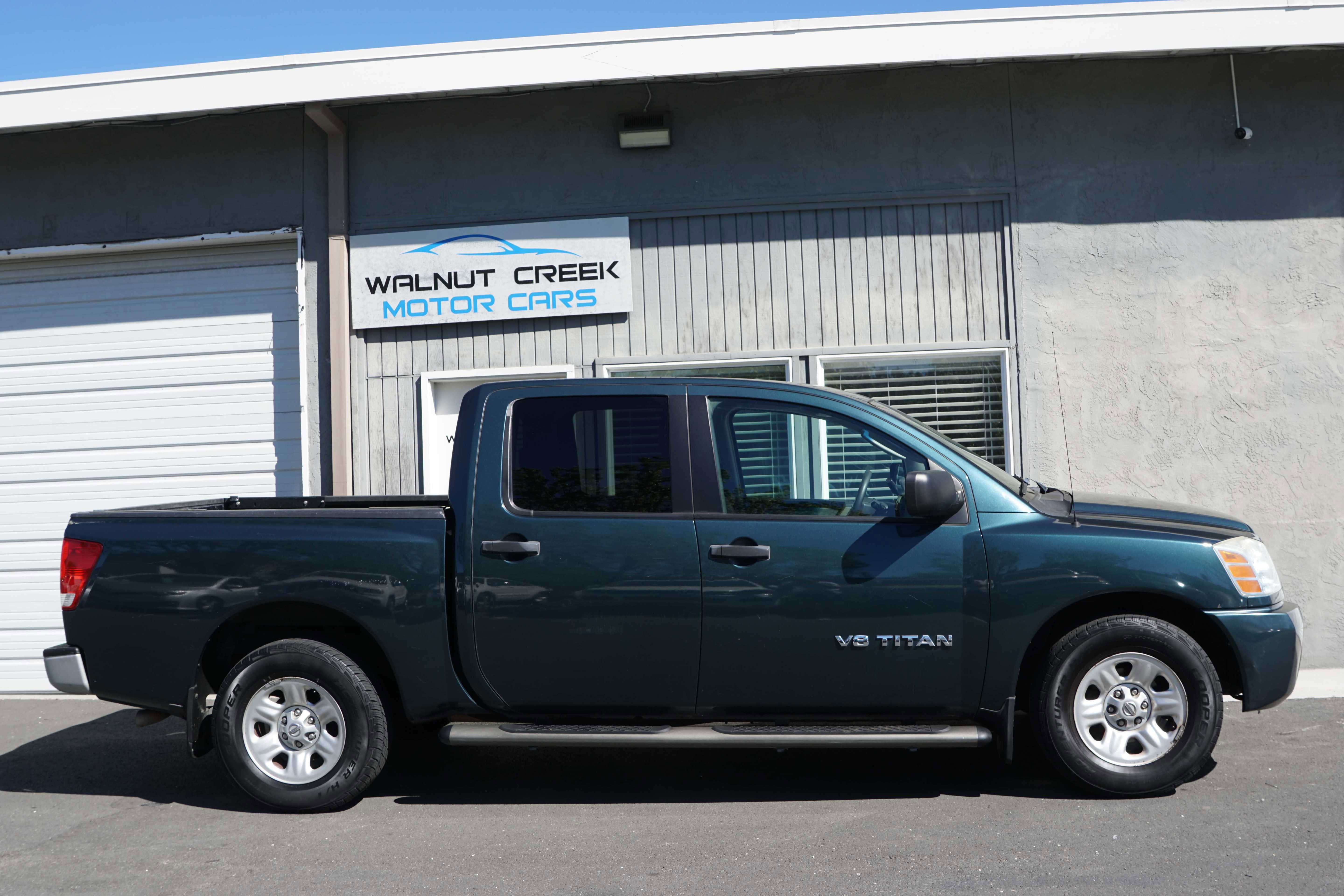 Used 2005 Nissan Titan XE image 23