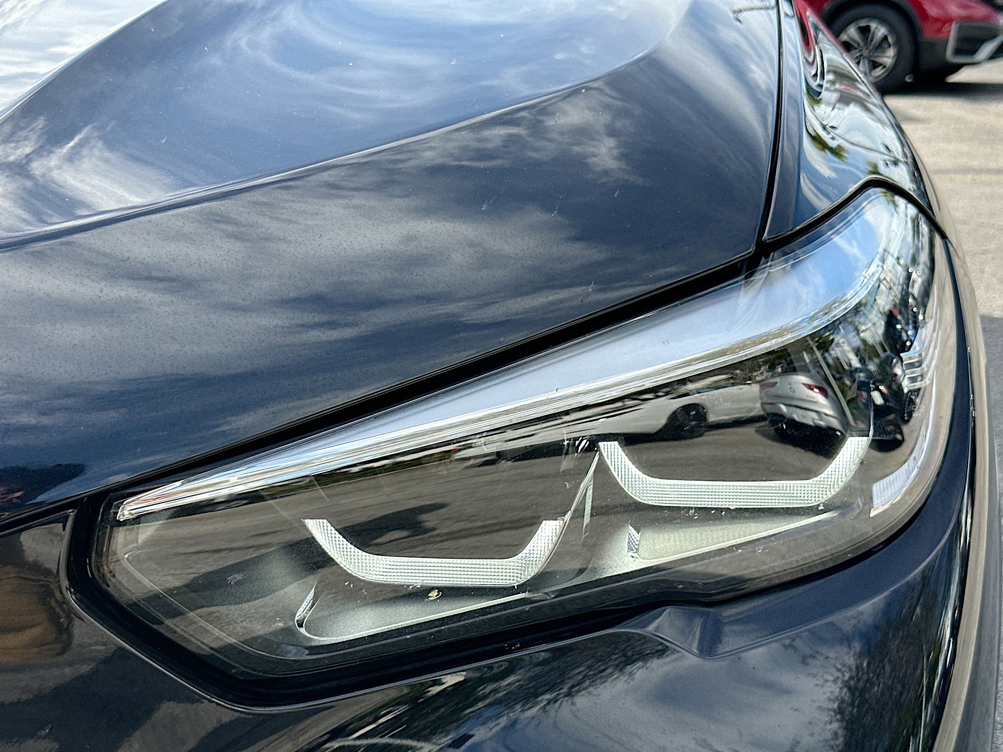 Used 2020 BMW X5 xDrive40i w/ M Sport Package image 32