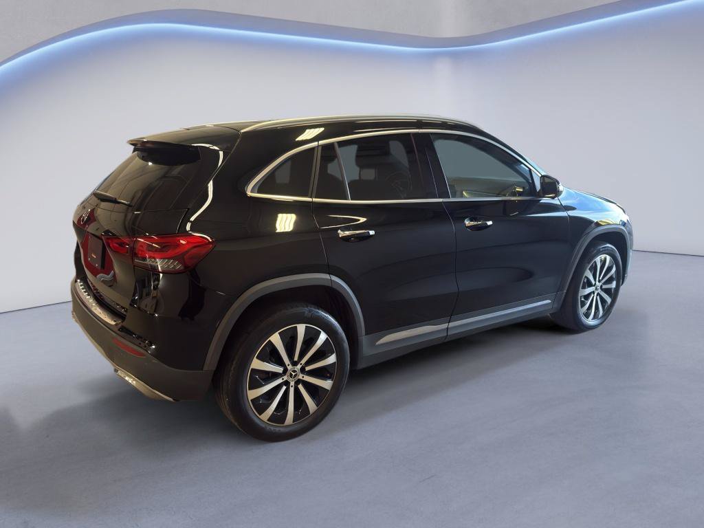 Used 2021 Mercedes-Benz GLA 250 w/ Premium Package image 8