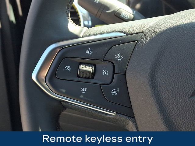 Used 2025 Chevrolet Trax LT w/ Driver Confidence Package image 7