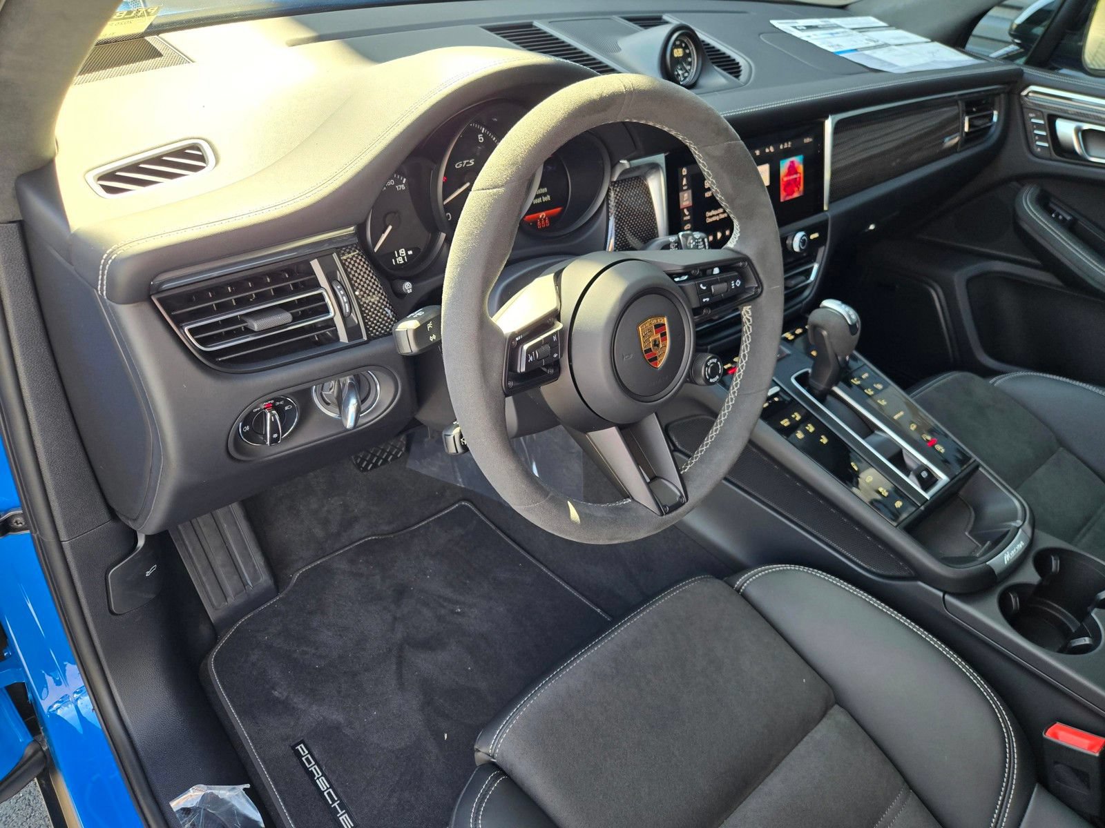 New 2026 Porsche Macan GTS AWD/4WD image 4