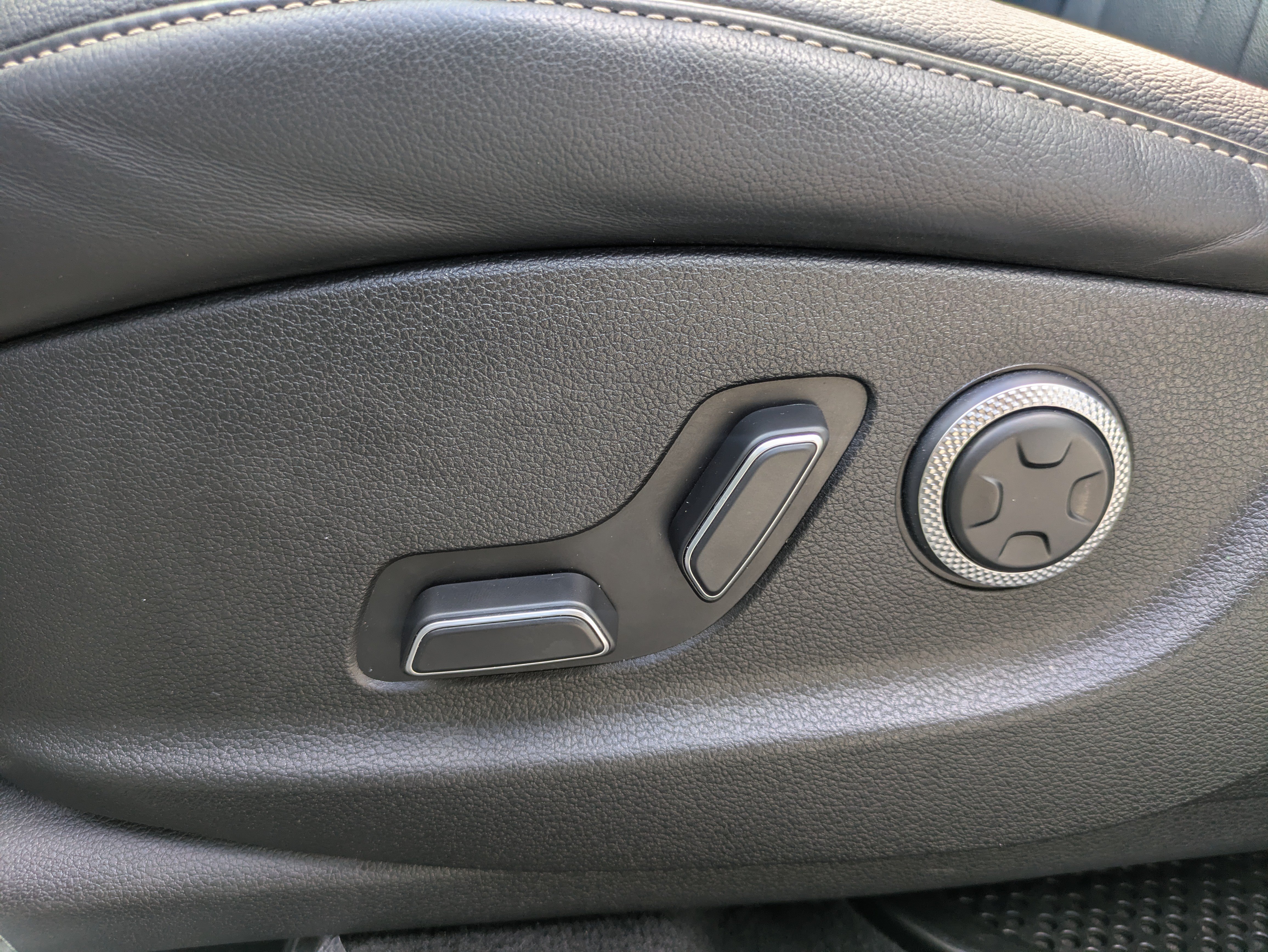 Used 2024 Genesis GV80 3.5T AWD/4WD image 19