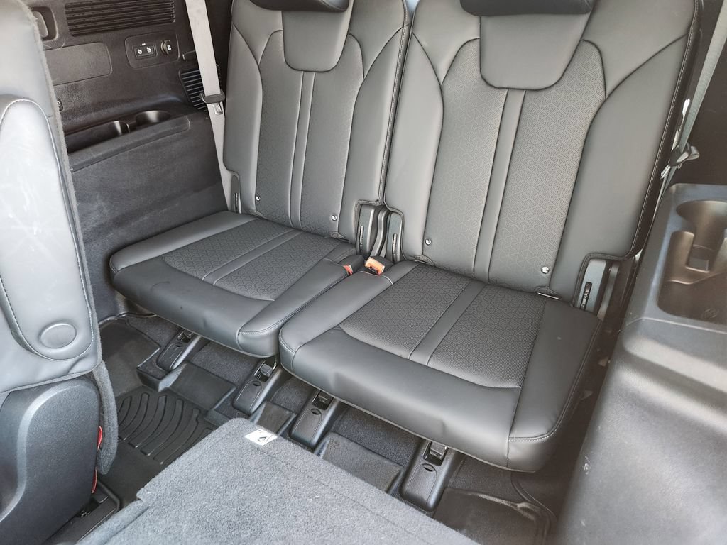 Certified 2023 Kia Sorento EX FWD image 10