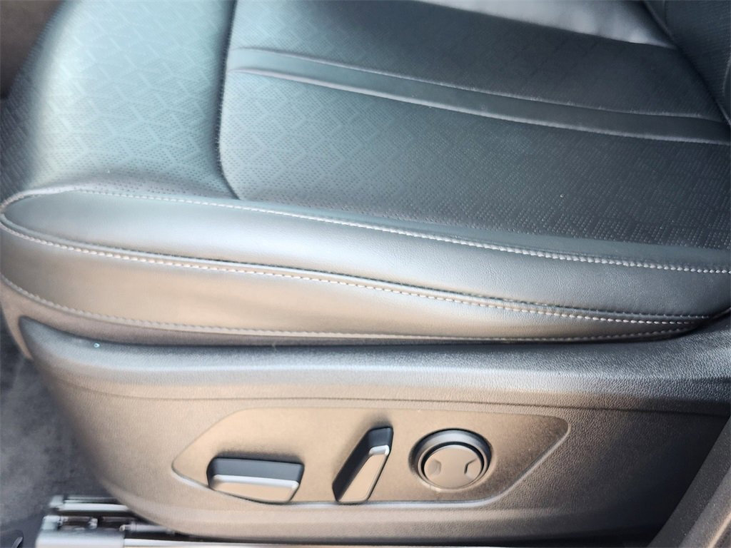 Used 2023 Kia Sorento SX image 23