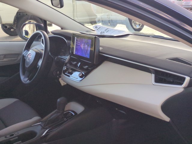 Used 2025 Toyota Corolla LE FWD image 21