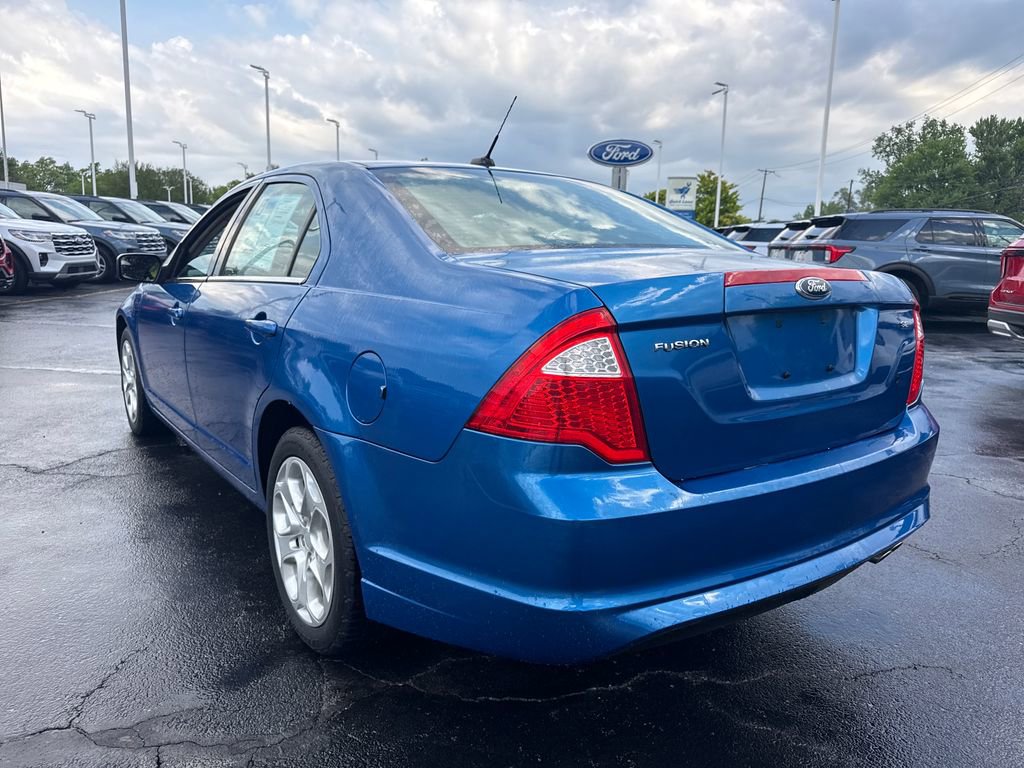Used 2011 Ford Fusion SE FWD image 9
