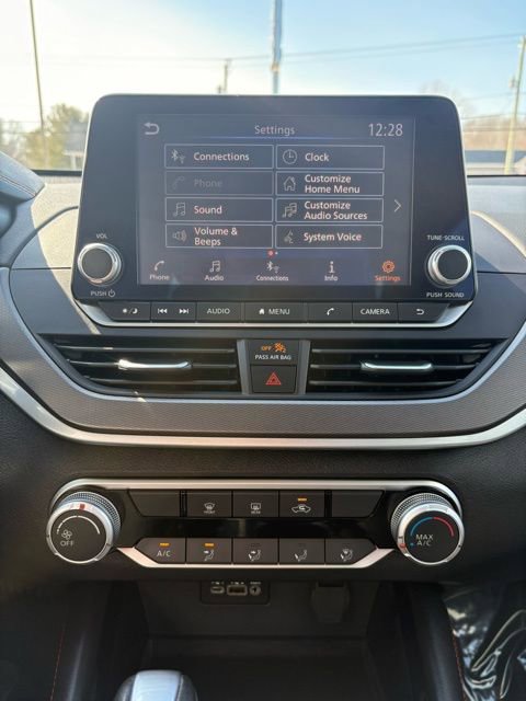 Used 2025 Nissan Altima 2.5 SR image 30