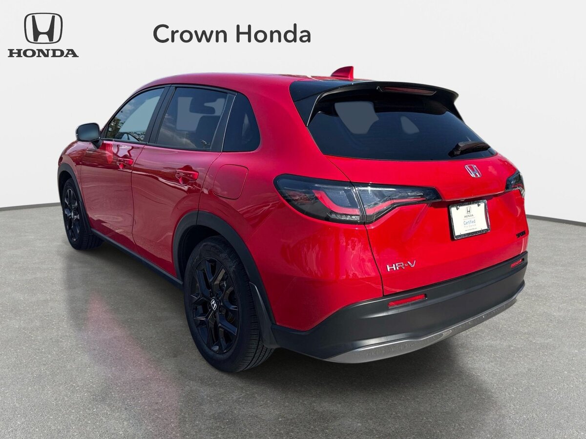 Used 2025 Honda HR-V Sport image 3