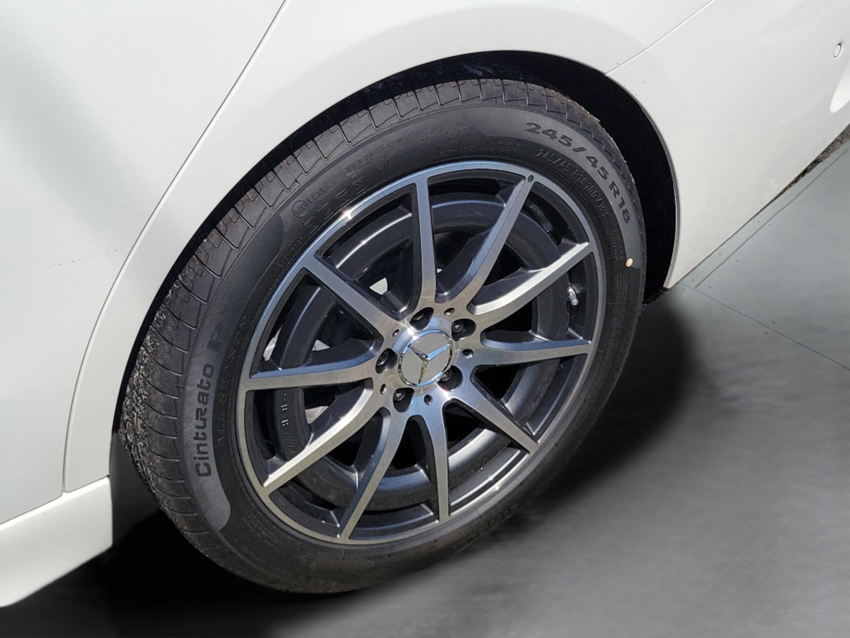 New 2026 Mercedes-Benz C 43 AMG 4MATIC Sedan image 5