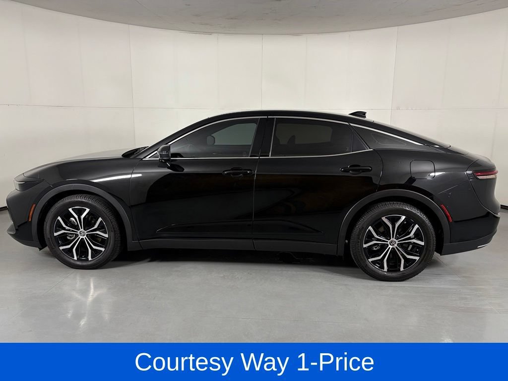 Used 2023 Toyota Crown AWD/4WD image 6