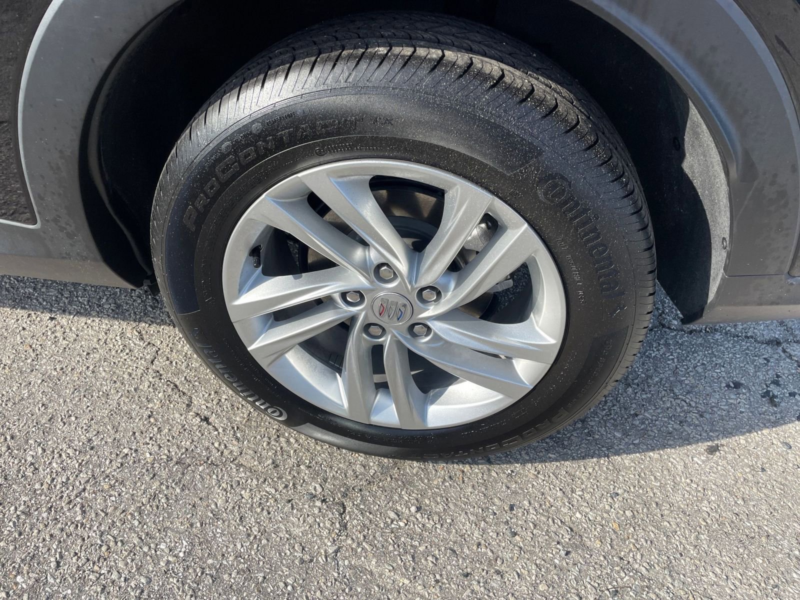 Used 2025 Buick Envista Preferred image 29