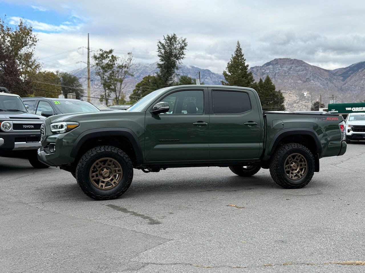 Used 2022 Toyota Tacoma TRD Off-Road image 99