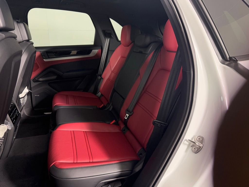 New 2026 Porsche Cayenne image 24