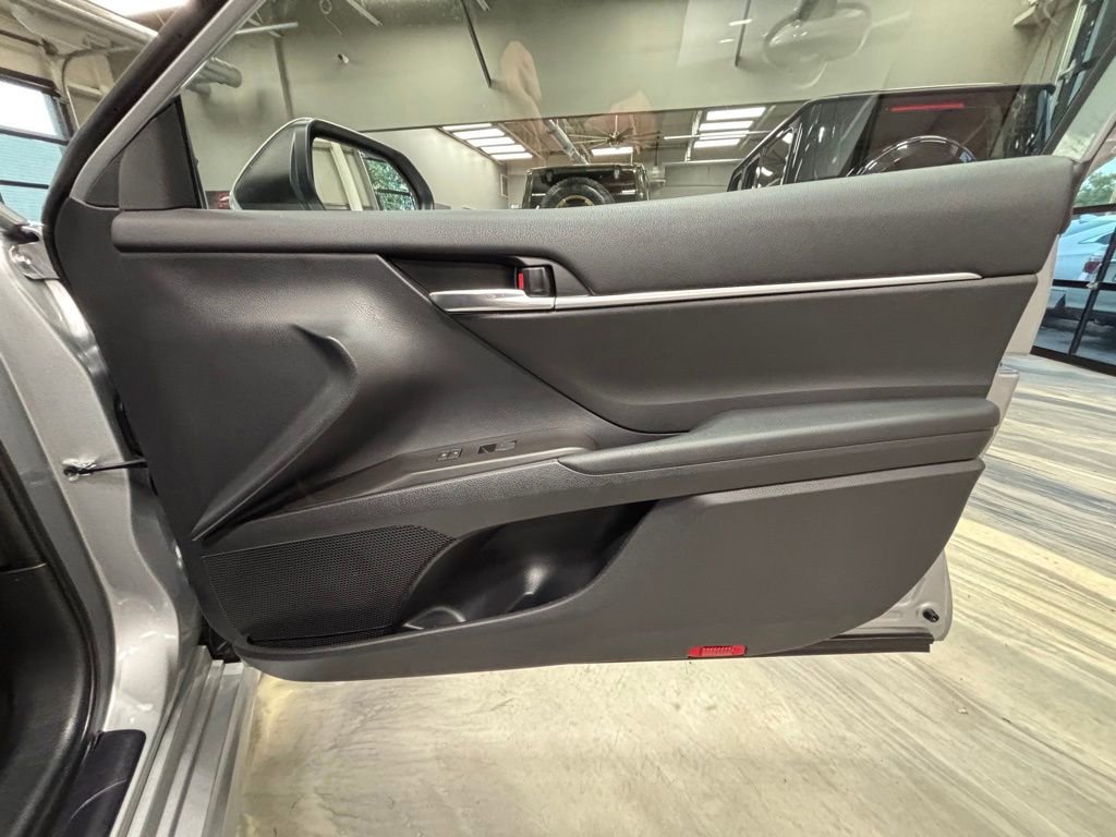 Used 2024 Toyota Camry SE FWD image 37