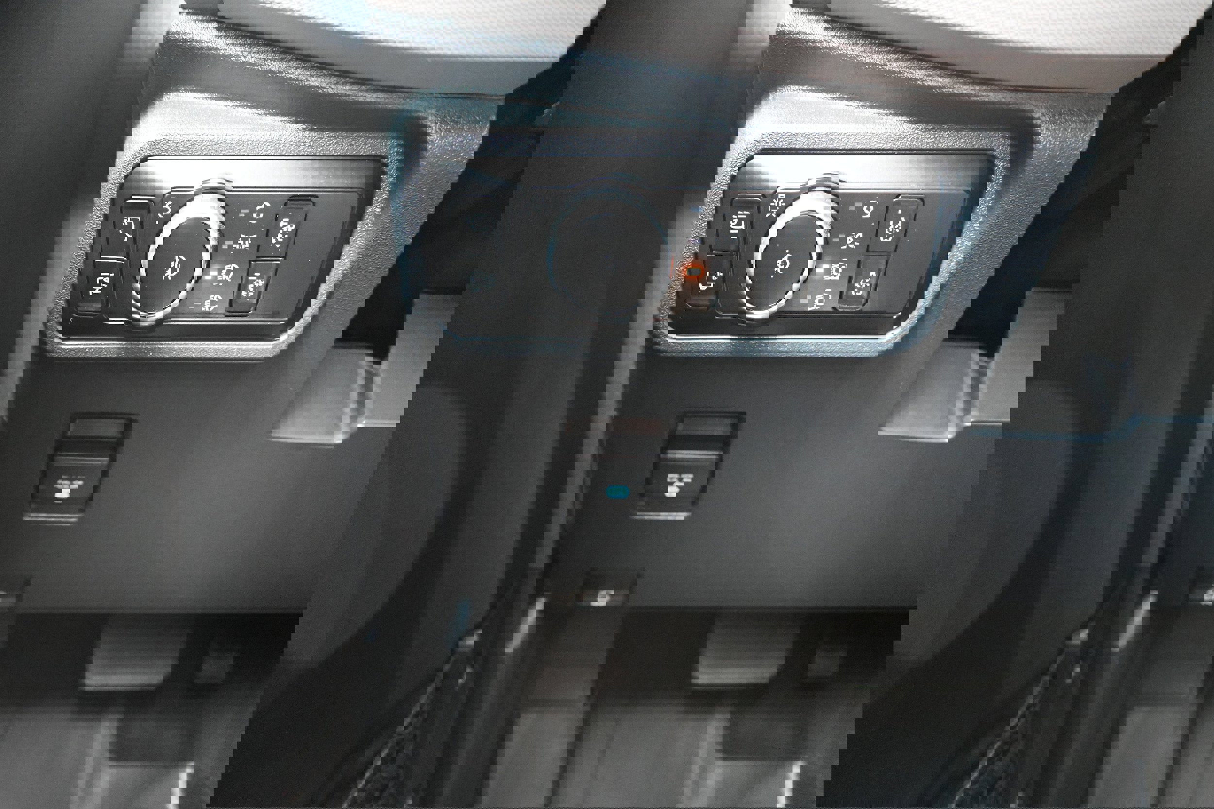 Used 2023 Ford Bronco Wildtrak image 14