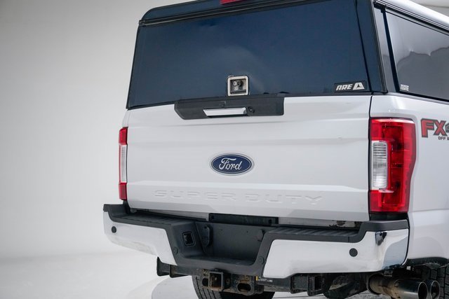 Used 2019 Ford F250 XLT w/ XLT Premium Package image 12