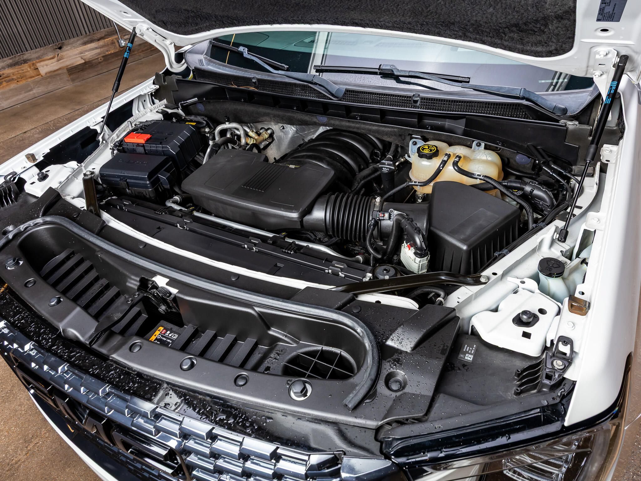 Used 2023 GMC Yukon Denali Ultimate AWD/4WD image 41