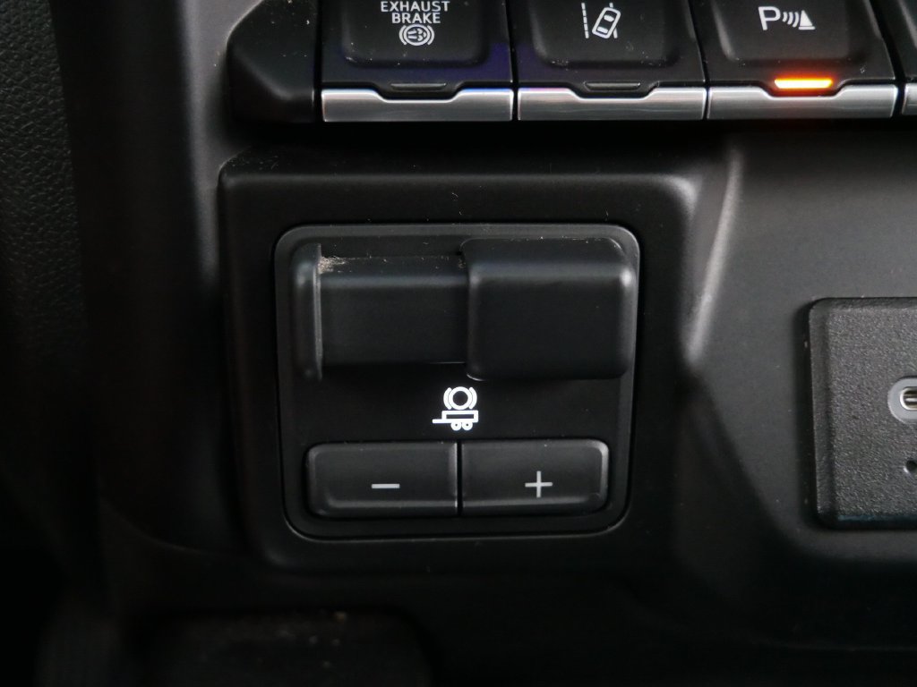 Used 2023 GMC Sierra 3500 Denali AWD/4WD image 23