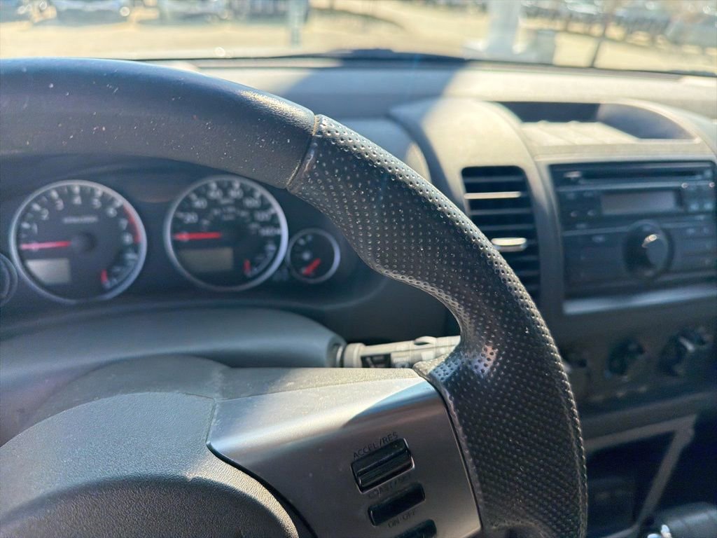 Used 2008 Nissan Pathfinder S AWD/4WD image 10