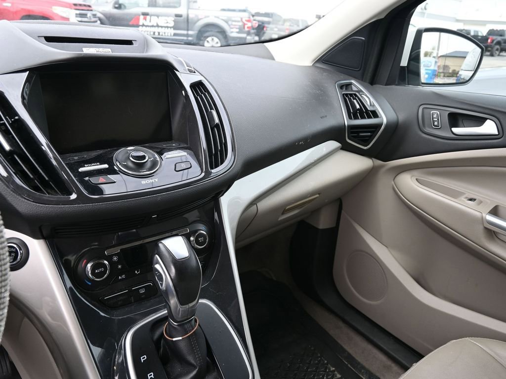 Used 2013 Ford Escape SEL FWD image 17