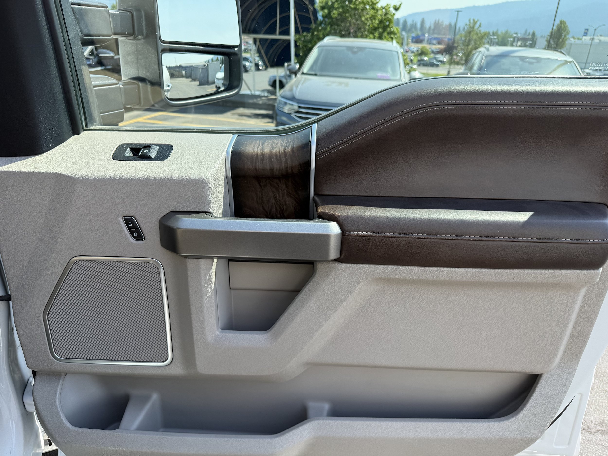 Used 2019 Ford F350 Limited AWD/4WD image 23