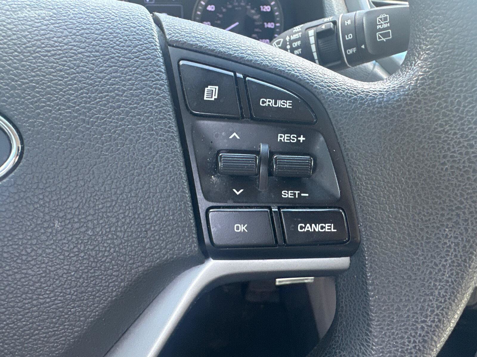 Used 2016 Hyundai Tucson SE w/ Option Group 02 FWD image 17
