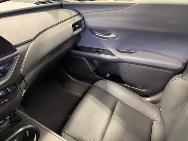 Used 2025 Lexus UX 300h AWD w/ Accessory Package (Z1) image 21