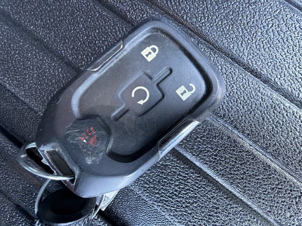 Used 2024 GMC Terrain SLE w/ Driver Convenience Package AWD/4WD image 28
