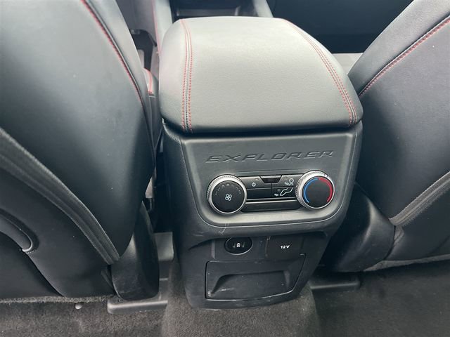 Used 2025 Ford Explorer ST-Line image 29