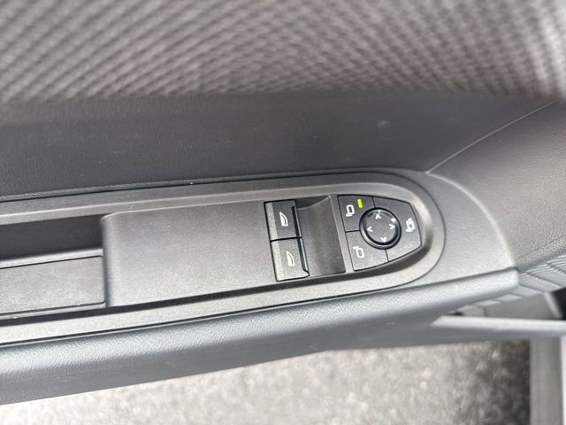 Used 2025 MINI Cooper 2-Door Hardtop image 14