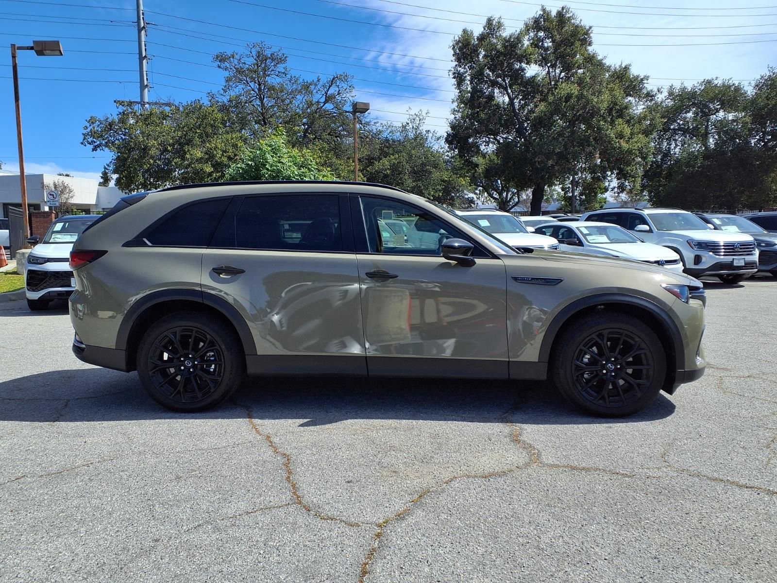 Certified 2025 MAZDA CX-70 3.3 Turbo w/ Premium Plus Pkg image 4