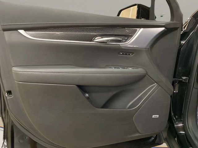 Used 2024 Cadillac XT6 Sport AWD/4WD image 18