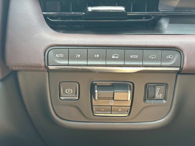 Used 2023 Cadillac Escalade ESV Premium Luxury Platinum AWD/4WD image 27